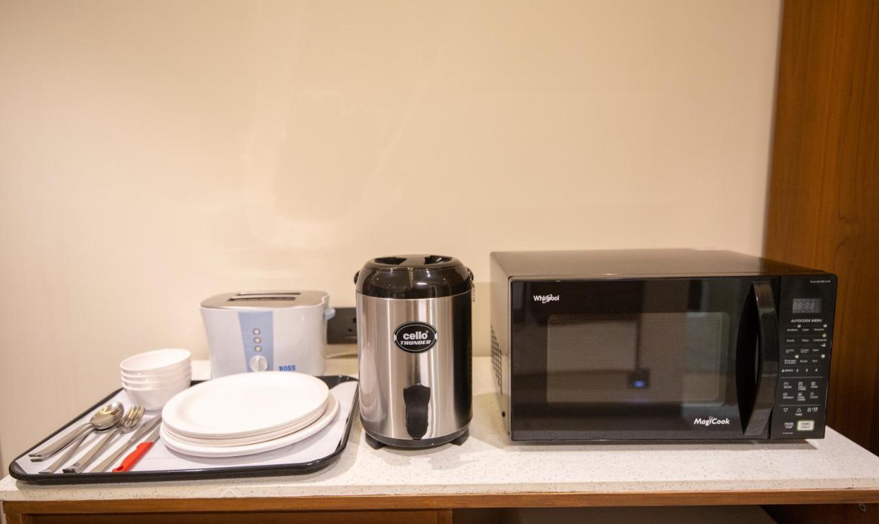 Siara Styles Amba Suites, Gandhinagar Luaran gambar